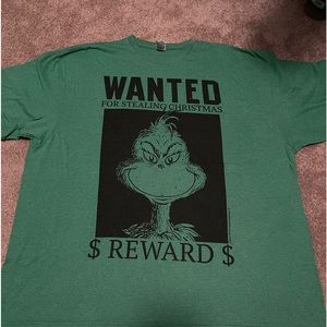 Grinch t-shirt and sweatshirt lot